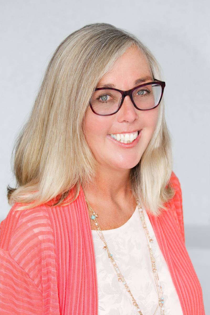 And the 2021 Silmo IOA International Optician of the Year Award goes to…
