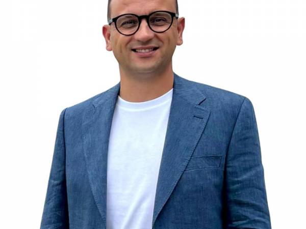 Meet the finalists for the INTERNATIONAL OPTICIAN OF THE YEAR 2024: Vitor Martins (Portugal)