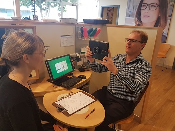 Simon Barradell New Zealand Dispensing Optician
